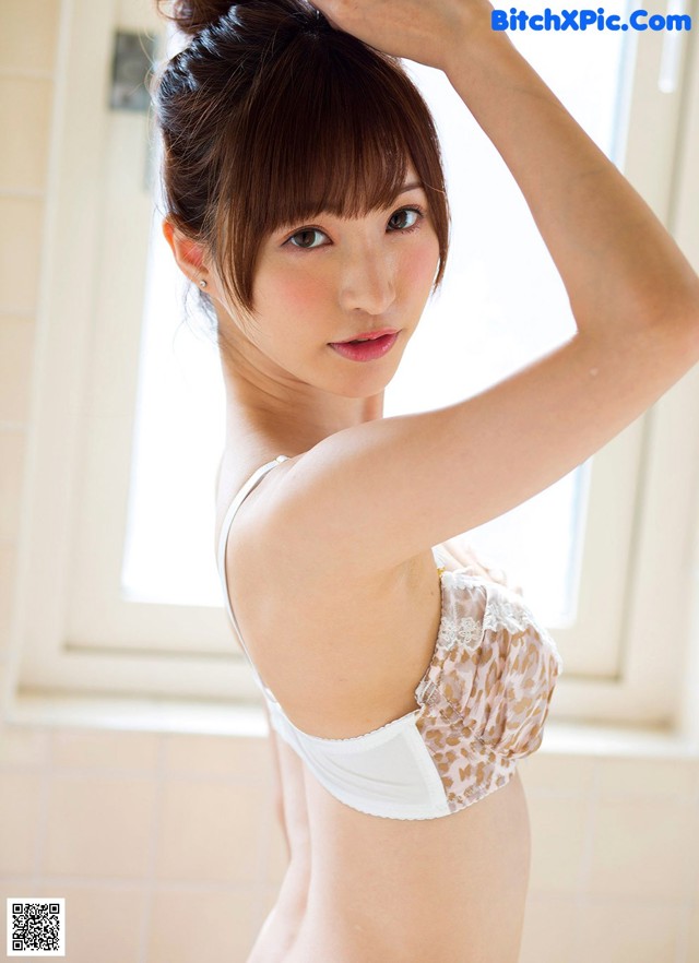 Moe Amatsuka - Bathroomsex Boons Nude No.c29100